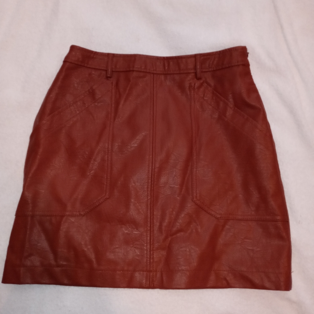Croc Embossed Vegan Skirt Sz M
